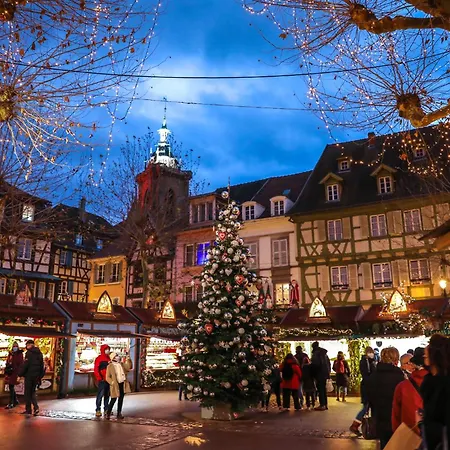 דירה Au Theatre *